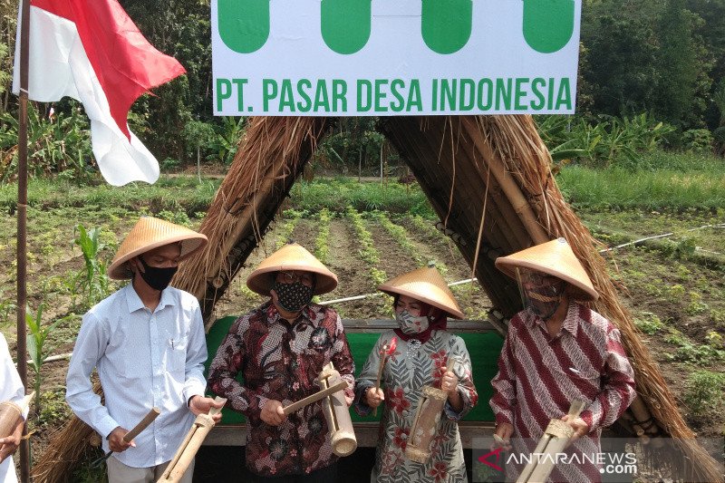 Gaungkan Desa Bertumpu pada Akar Budaya